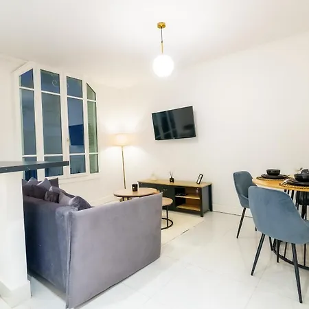 Charming In Levallois-Perret